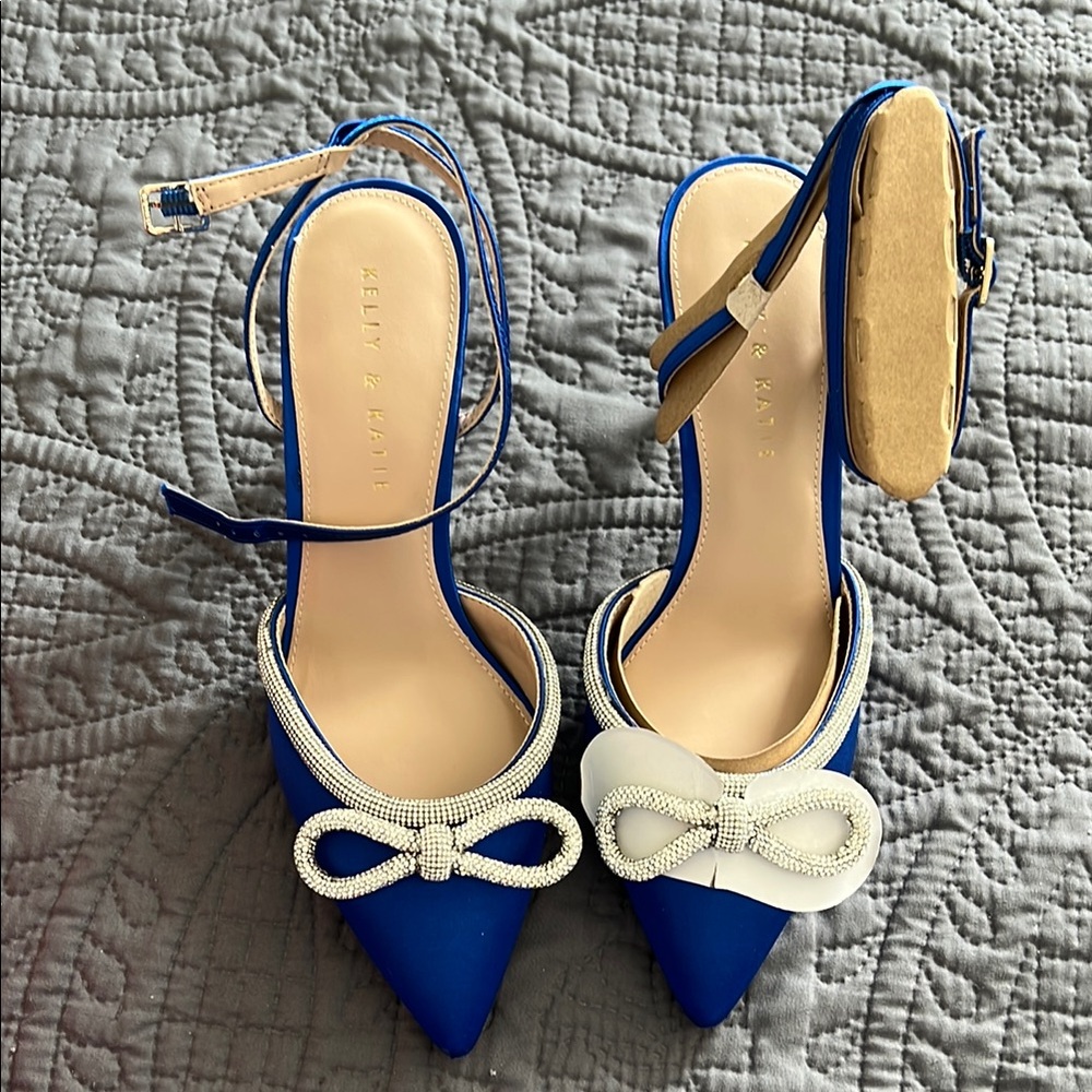New In Box Kelly & Katie Blue and Silver Bow Heels Size 9